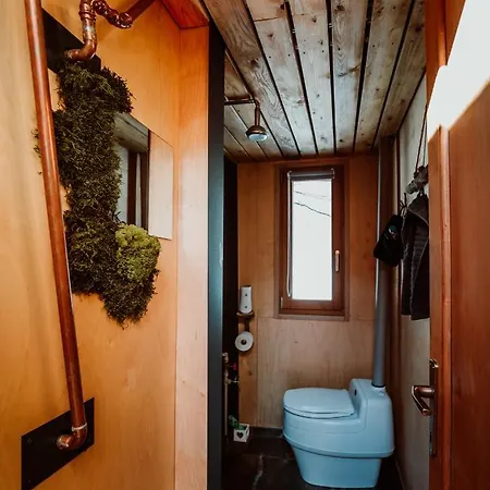 Camping Stromdom Dva Duby Nova Bana