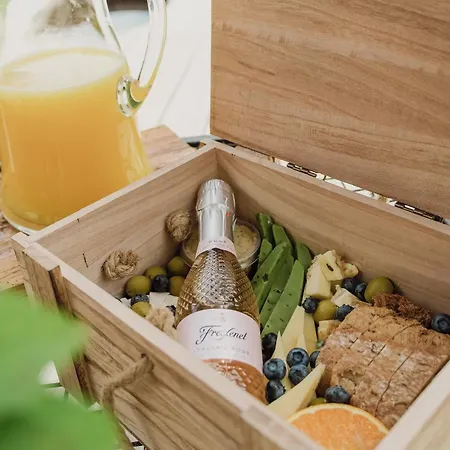 אתר קמפינג Stromdom Dva Duby נובה בניה