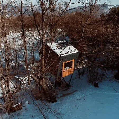 Stromdom Dva Duby נובה בניה